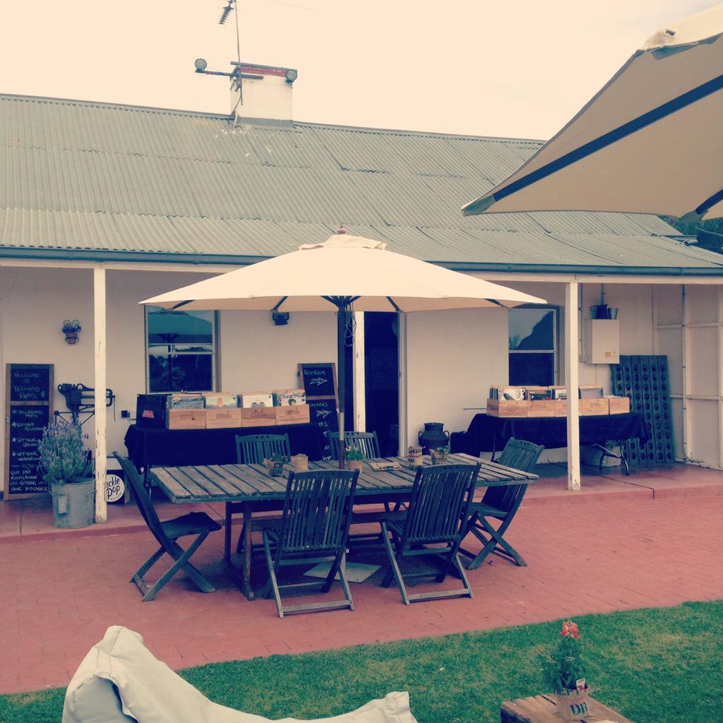 BrookeSully81's tweet photo. This is happening! #vinyl #wine #barossavalley @CPRAdelaide with @YellandandPapps #winning #longweekend http://t.co/YQXKoMsL6K