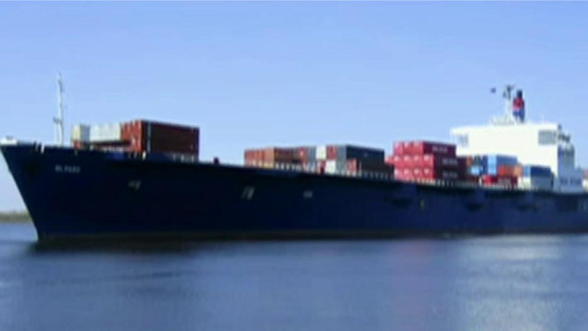 BerubeAllan's tweet photo. RT @foxnewsvideo: #coastguard: Life ring recovered from missing #cargoship @JulieBanderas | http://t.co/cy1tbxsWck http://t.co/RNfbTr9oq0