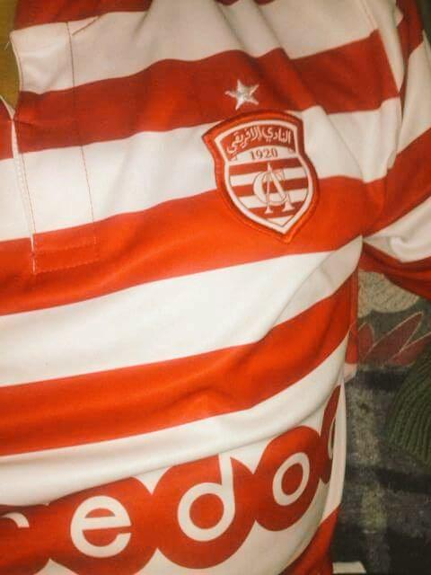 psyco_kh's tweet image. Je #déteste le football tunisien...Je #supporte le @Club_Africain 
1920===&amp;gt;2015 = 95 ans 
Je suis fier dētre clubist