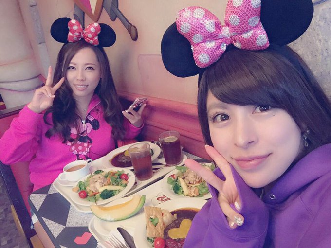 ♡藤崎クロエ♡’s pics and videos