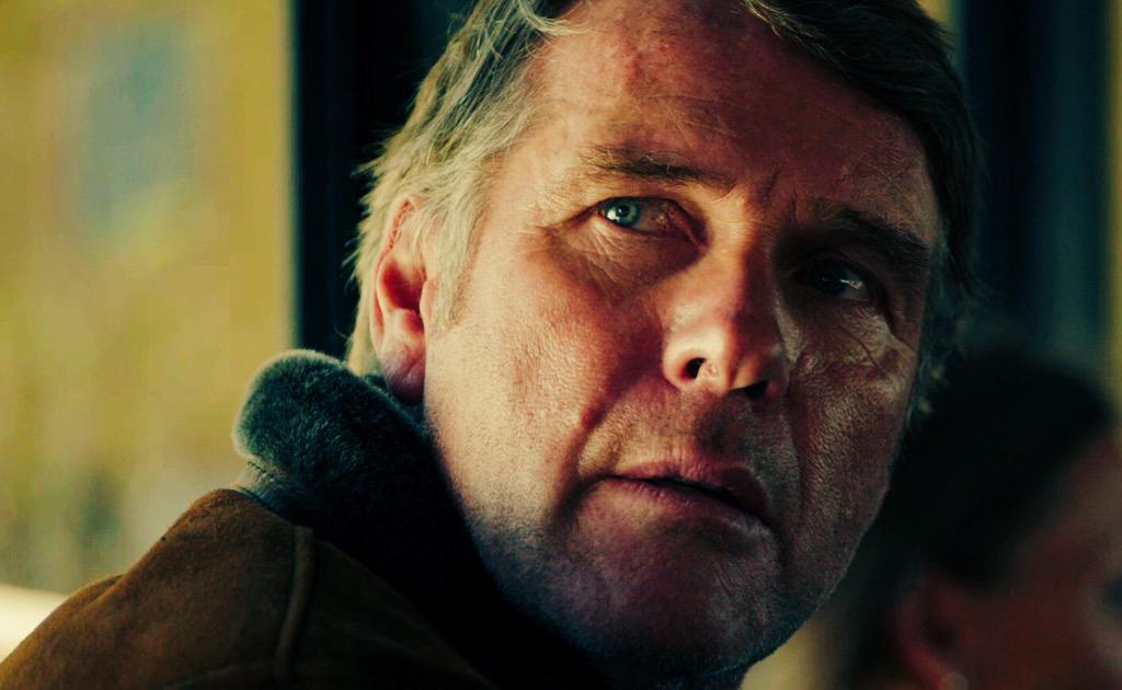 Hesrocks's tweet photo. Loaded Question. He needs lots #Shipface #LongmireS4E4 @001mercy @catherinewilsey @dovewire @EMS_A2 @jamiepeace7 http://t.co/Gp8rGEQPrm