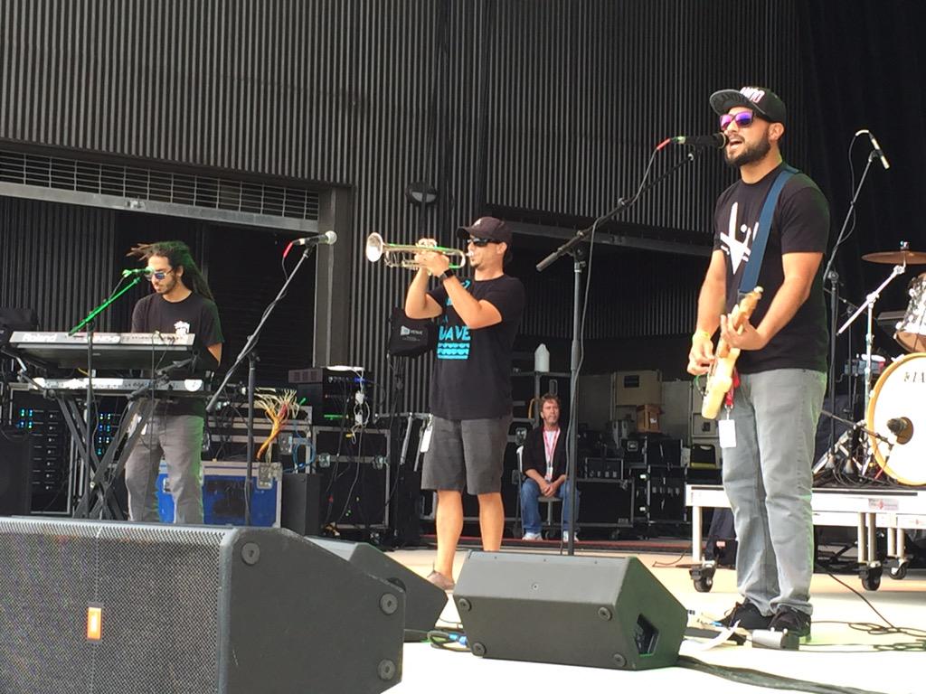 Chilivibrations's tweet photo. We're having a great time! Hor!zen Rocks! http://t.co/tF40H3RcBh