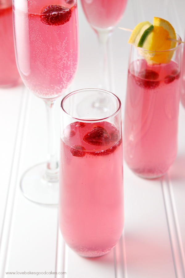 Drink Pink Cocktail @JamieLBGC buff.ly/1Pc37z4 #cookingforacure #drink
