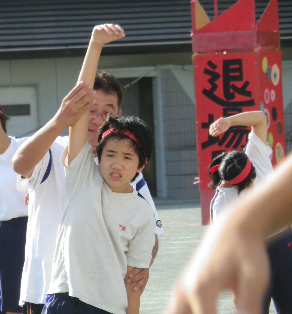 ともみちくんのヨーゴガッコの運動会でした。(大きくなったなーあ、ともみち くん。) ともみちくんのヨーゴガッコの運動会でした。(大きくなったなーあ、ともみち くん。)
