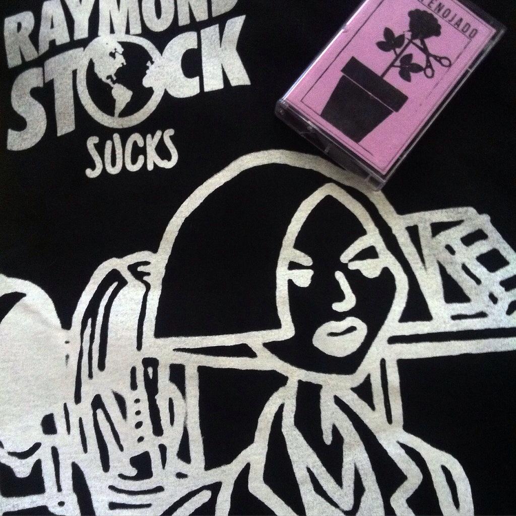 Raymondstock_'s tweet photo. Llévele llévele merch de #PapáEnojado #RAYMONDSTOCK jr http://t.co/oH7SFByaBO