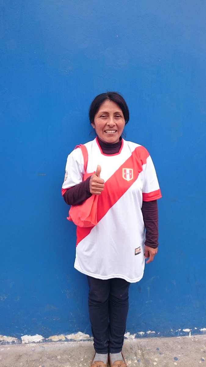 GiovannaCastil's tweet photo. @diariolibero Vamos Peru..!! a dejarlo todo en colombia.. YO SE QUE SI SE PUEDE... #PalcoLibero http://t.co/fQ2WlHaAPQ