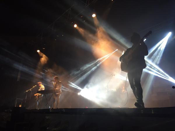 GuauMiauyMas_'s tweet photo. Gracias @Los40Zgz por el vídeo http://t.co/2Zv14bak8x  y fotos de @dvicioficial en #Tarazona40pop @Los40_Spain http://t.co/S0dRPbzxlk