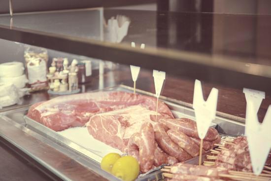 stefanianeirots's tweet photo. Ristorante Mogli&amp;Buoi in via S PioV 8 a Torino. Pugliese, "bombette" di carne e vegetariane da provare! #food #torino http://t.co/C0D5X3FYEJ