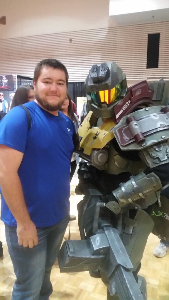 AnthonyBain3's tweet photo. Had to get a pic with these guys! #501legion #HamiltonComicon http://t.co/O3RSrZHglb
