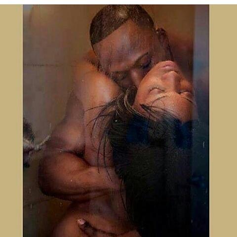 PrettyKay_22's tweet photo. Shower For 2 Please 😍❤ http://t.co/q7jiYldi1Q