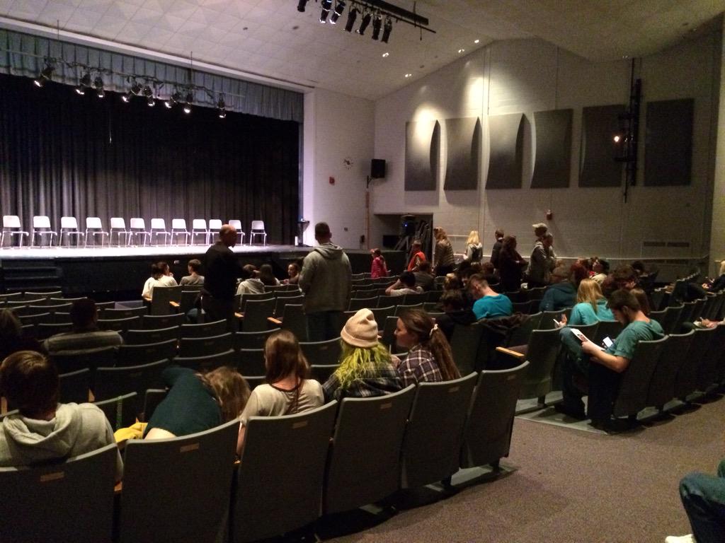 kurtjannke's tweet photo. Spinnato show is getting going. Come join the fun tonight! #chamberrocks #ledyardschools http://t.co/dLtU7TGV07