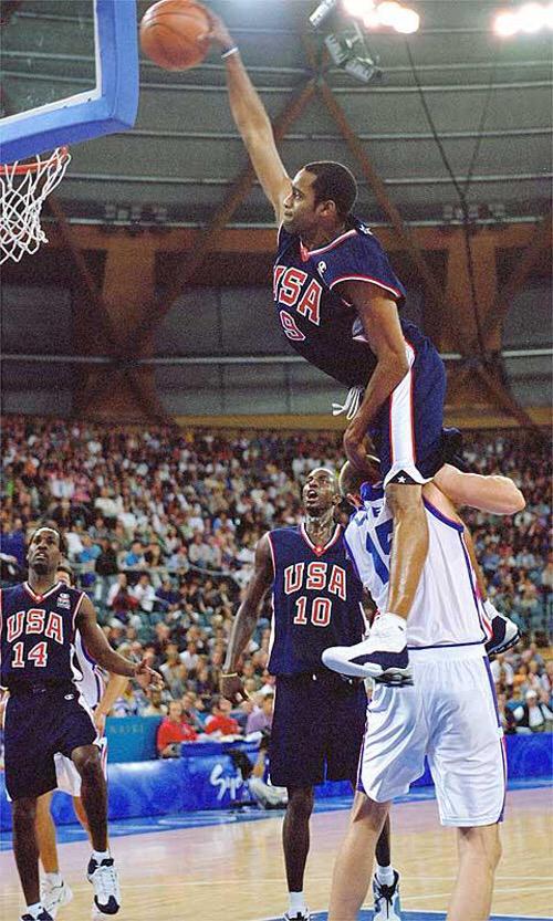 itsryanboswell's tweet photo. Greatest dunk of all time:

Fav for left 
RT for right http://t.co/PjPm6Jh6n4
