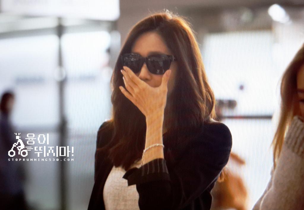 [PIC][04-10-2015]SNSD khởi hành đi Nhật Bản vào sáng nay CQbmZHAVEAA0aWV