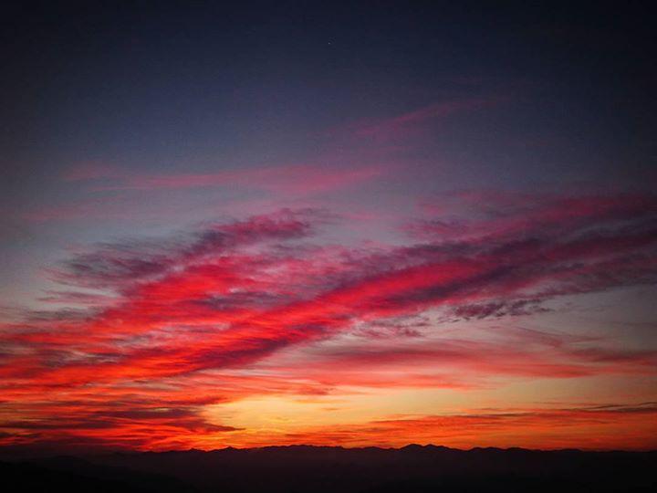 hayashikiyohito's tweet photo. 【Insta-Wakayama 新着写真】 2015/10/04 朝陽に染まる高積雲 #402SO #insta_wakayama #Sony #wakayama #wakayam… https://t.co/oukP62hgIp http://t.co/DHqugYts6W