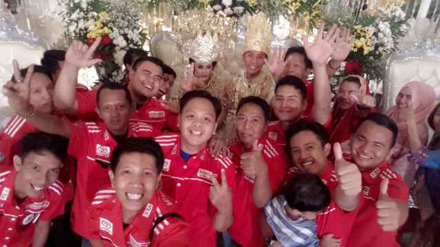 Kemeriahaan semalem di event wedding om eman :) <a href="/AXICinfo/">infoAXIC</a>