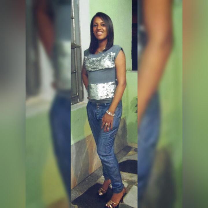 Euaryane1204's tweet image. Que a felicidade vire rotina...