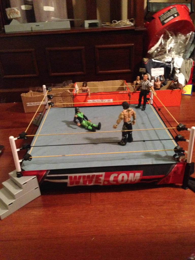 JacobMaster67's tweet photo. @GrimsToyShow @mewingwang @PRIME_Wrestling @RyderOrRiot87 my updated UASW/NGW ring. Tell me what you think #UASW http://t.co/0l2C9PGwA7