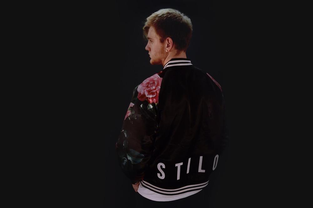 thisnotjvy's tweet photo. that time of the year again #StiloSeason http://t.co/CAmspRNChr