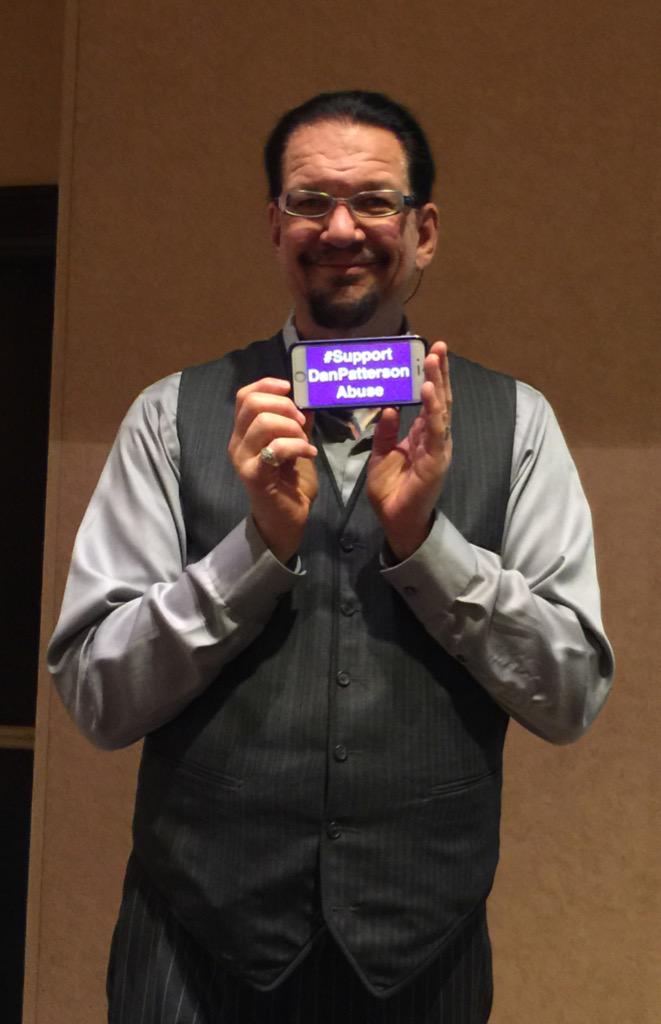 DPatzMLevFanCon's tweet image. Even @pennjillette and @MrTeller #SupportDanPattersonAbuse! #DPatzMLevFanConVegas2015 @DPatzMLevFanCon #Vegas