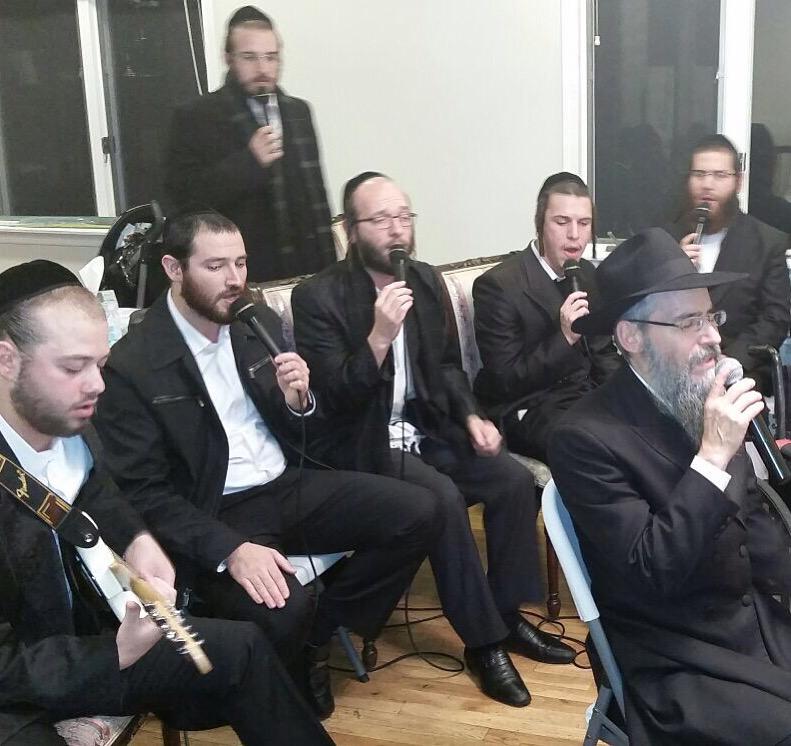 mnmlicht's tweet photo. What did @yedidimchoir do after #mishnatorah ? go for 1 more #zchus singing for a patient 2nite with #avrahamfried http://t.co/Vf5yGdIUUf