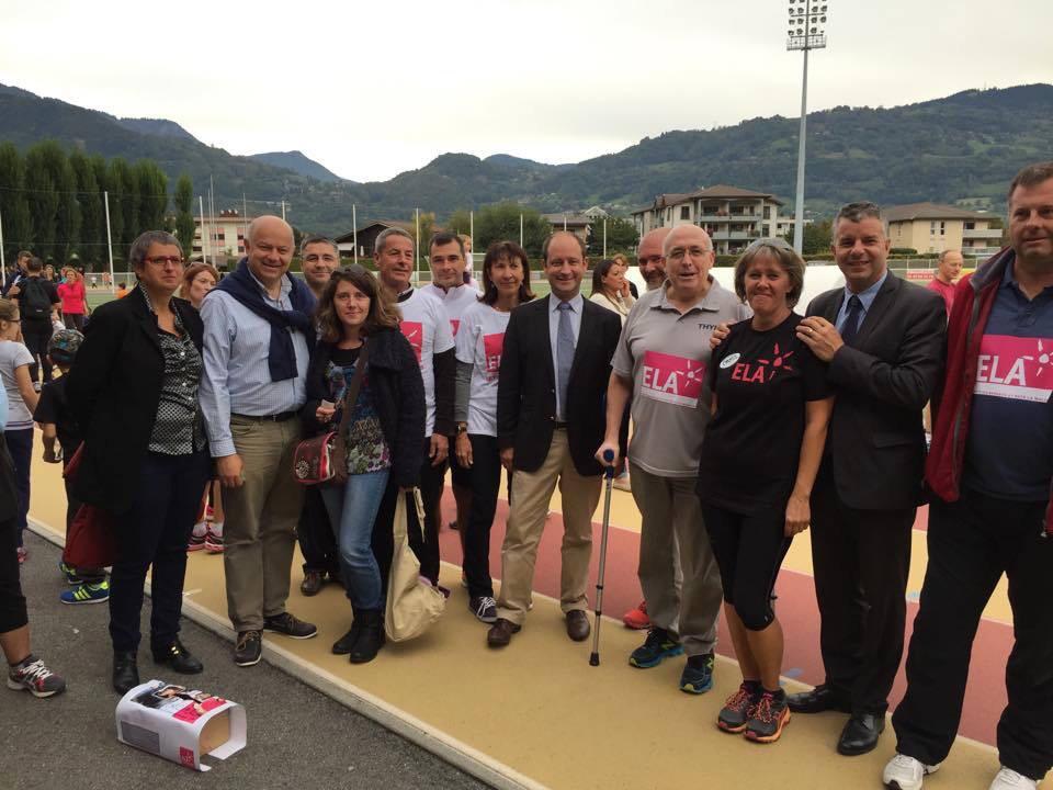 loichervepublic's tweet photo. Course du cœur au stade intercommunal de #Cluses au profit de l'association @ELAOfficielle. #2CCAM http://t.co/2riFriZ5TX