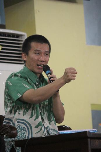 bkimipb's tweet photo. Telah hadir di tengah kita ustadz @felixsiauw, semangat bgt ya ustadz kita ini d acara Kongres Pemuda Islam #KPI2015 http://t.co/nvr4dGnolj