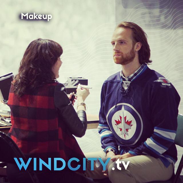 Who goes through makeup before a #nhljets game? Must be a #windcity2 <a href="/NHLJets/">Winnipeg Jets</a> scene! <a href="/Ajhurtig/">Adam Hurtig</a> <a href="/2chicksmakeup/">2 Chicks Makeup</a>