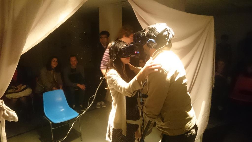 FranckPrt's tweet photo. En un mot, beauté... #NuitBlanche #criparis http://t.co/AFqXGtuGsq