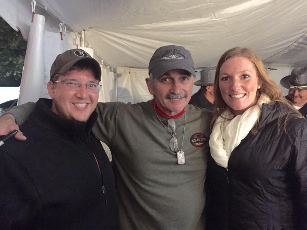 obryanse's tweet image. @TippinAaron we didn&apos;t get to party with you but at least we got a picture! @bearhollowwc