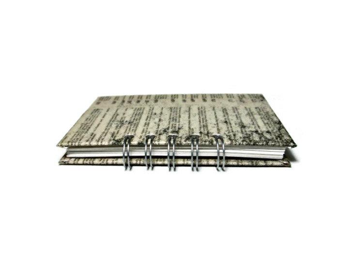 BookWhisperer56's tweet photo. Pocket Travel Journal, Mini Notebook, Spiral Notebook, Mini Journal, โฆ https://t.co/SCg6Pvhegl #Etsy #MiniArtJournal http://t.co/gjvg0VFxZM