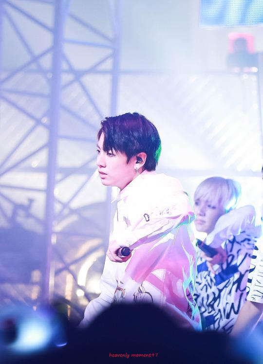 BtsJeon97_'s tweet photo. @lovelzjin always be mine babe http://t.co/OgnvS4iZVw