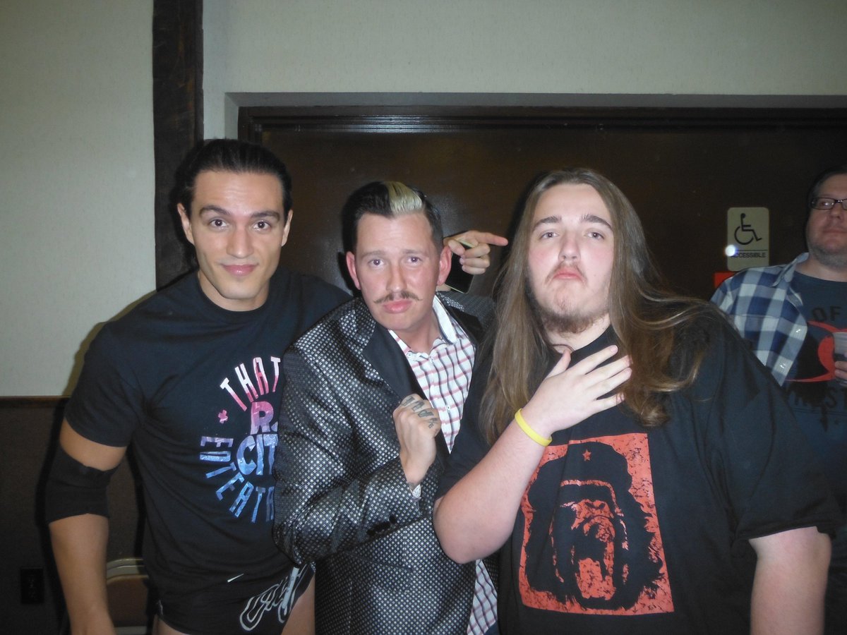 ColbyFan18's tweet photo. @Brian_DeVille is a man of his word and with the help of @RJCity1 #ThatEntertainment http://t.co/RjiTSGnGwe