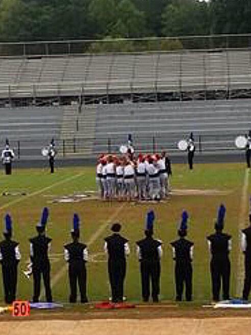 ermahgerdalexis's tweet photo. overwhelmed with love and excitement💙 #cg #bremencolorguard #all1s #1stplaceinclass http://t.co/alyVI0RX19