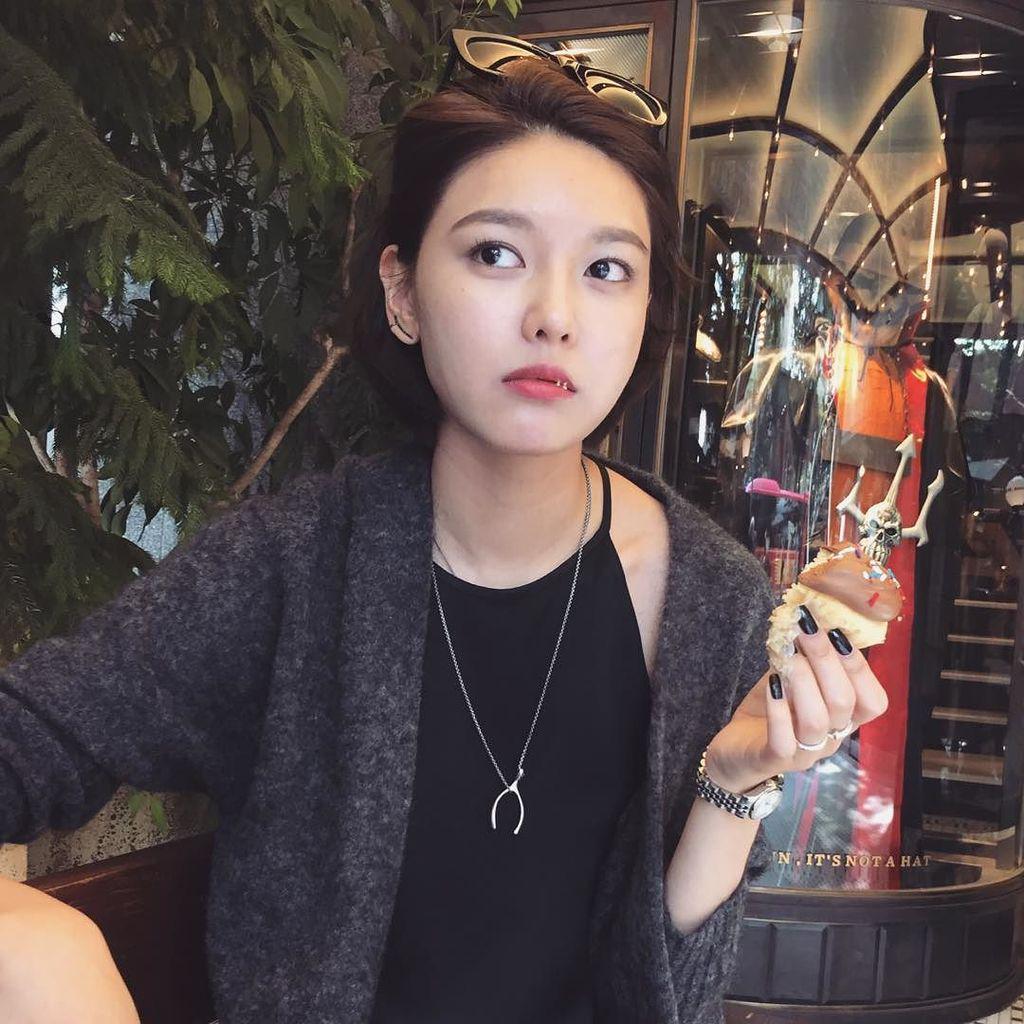 [OTHER][15-02-2014]SooYong tạo tài khoản Instagram và Weibo + Selca mới của cô - Page 9 CQcyg2PWoAACwq3