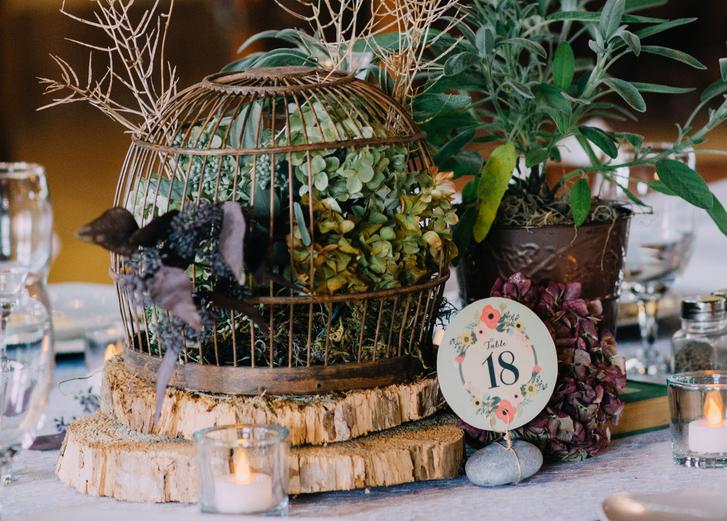 theknot's tweet photo. Wow, your guests with a fall-themed centerpiece like this one from a barn wedding in Ohio! http://t.co/uQpJST0FCq http://t.co/G8LpJjg8QH