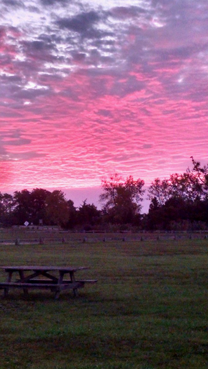ctbta's tweet image. Sunrise at Hammonasset - getting ready for a wonderful #PathofHope!