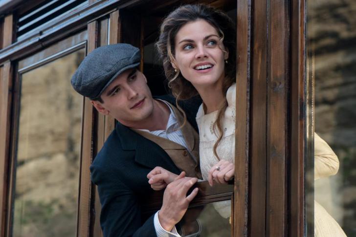 teleaudiencias's tweet photo. #TV: Hoy se cumplen 4 años del estreno de 'Gran Hotel'. ¿Te gustaba la serie?
RT: SI
FAV: NO
https://t.co/peuPsuAbUo http://t.co/oBpO1WLDNq