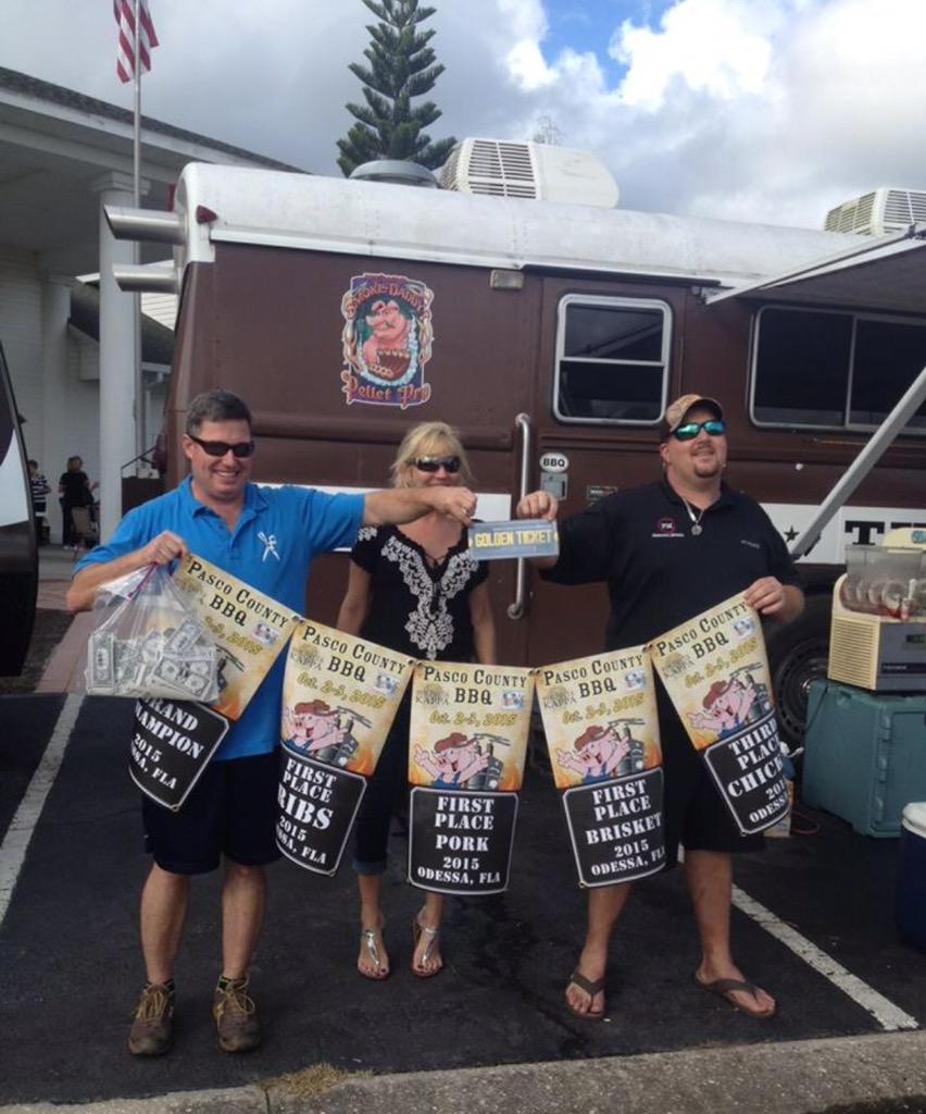 thebarbequebus's tweet photo. Grand champs in Odessa @phikappadelta_   Won Golden ticket to @WorldFoodChamp in Kissimmee next month@ShoGudBarbeque http://t.co/kHdKEf9Rgd