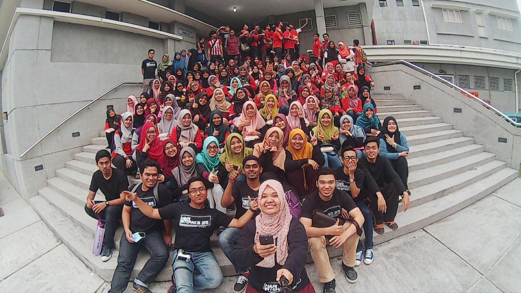 psainsfizik's tweet photo. Let's call it a day shall we? Thank you guys! #psf #sentuh #JomSupportPSF #HariInteraksiFizik http://t.co/IfJgzHc0qm