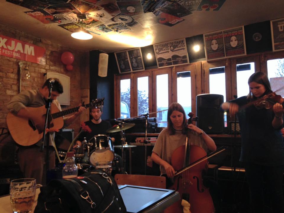 SipsmithTwine's tweet photo. we had a great week end, playing for @leafpromotions @MagnetFreehouse and then @monochorlton for @OxjamManchester http://t.co/ui2ahMQunv