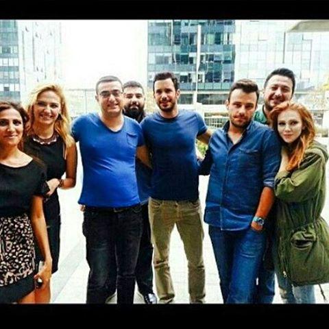 parodidefne's tweet photo. #KiralıkAsk Dizimizin Güzel Kadrosu 🙏😍 @parodiomer @parodiyasemin @parodisinann @parodikoray http://t.co/POjYBlOLjb