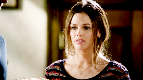 rtfavfemale's tweet photo. zoe hart / hart of dixie http://t.co/l0xx3QxCjt