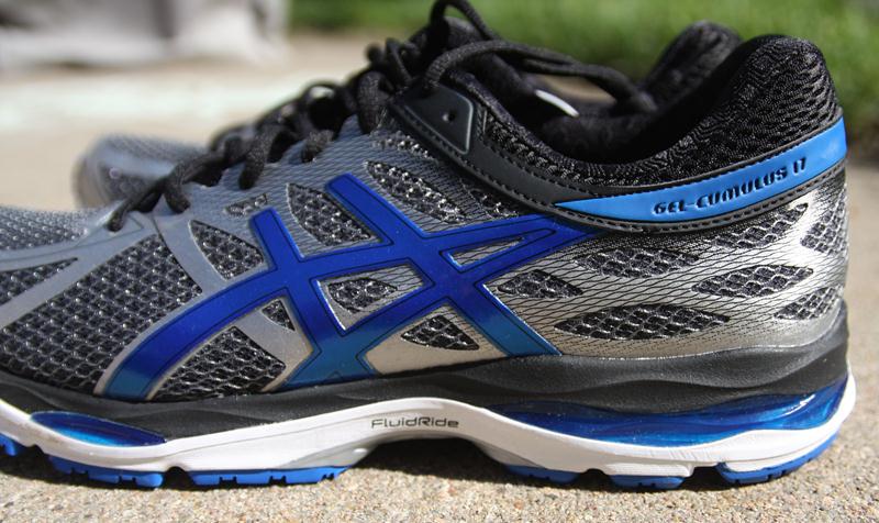 ASICSmexico's tweet photo. Mejora tus tiempos con una zapatilla que favorezca la transición de la pisada. Nuevos #CUMULUS17 http://t.co/yQoR6lPmUj