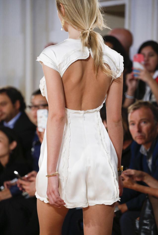 artoftheserpent's tweet photo. Balenciaga Spring 2016 RTW http://t.co/tMmz9AnObT