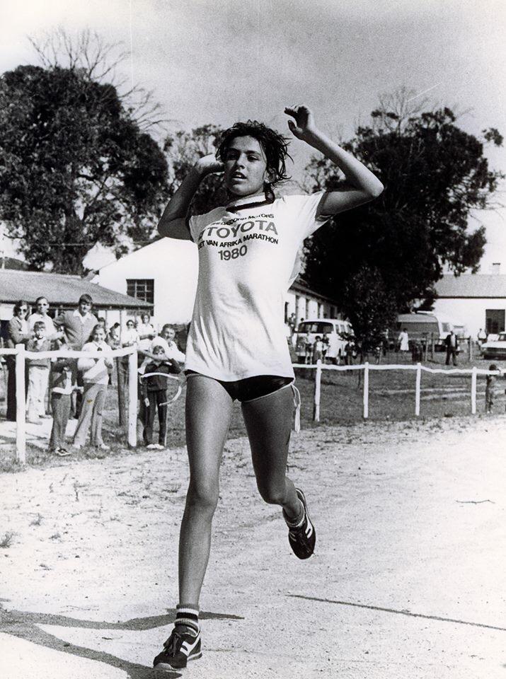 35 years ago - Voet van Afrika 21,1 km 1st 1:27: 10 13 years  old