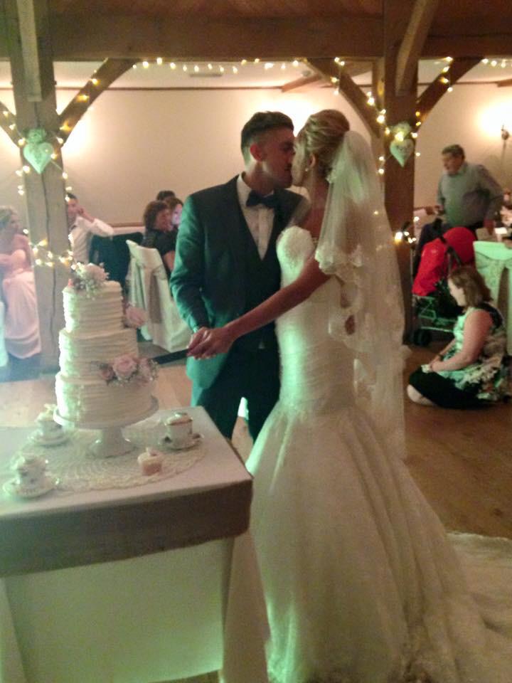 NinaBeth86's tweet photo. Mr &amp; Mrs Bayliss ❤️❤️ http://t.co/eZKgf1MMZq