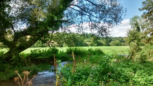 BespokeBiking's tweet photo. Our Secrets of Meon Valley @sdnpa #DiscoveryRide is at beginning of Half Term. Why not join us with all the family. http://t.co/ZmLa4KM8qB