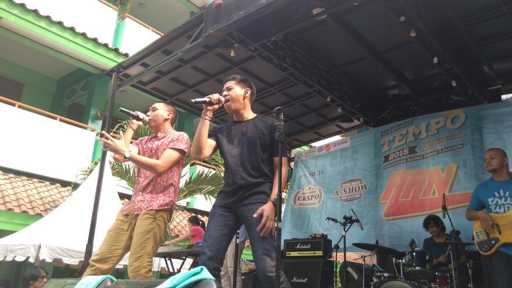 Selamat Sore, <a href="/OMman7/">OSIS MAN 7 JKT</a>! Ayo sambut "Hari Baru" di TEMPO 2015!