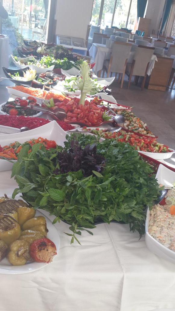 FRestorant's tweet photo. FEVZİ HOCA BALIK &amp;KÖFTE DE AÇIK BÜFE KAHVALTI KEYFİ REZ:0312 215 45 60-61 http://t.co/DvSkxk2peT