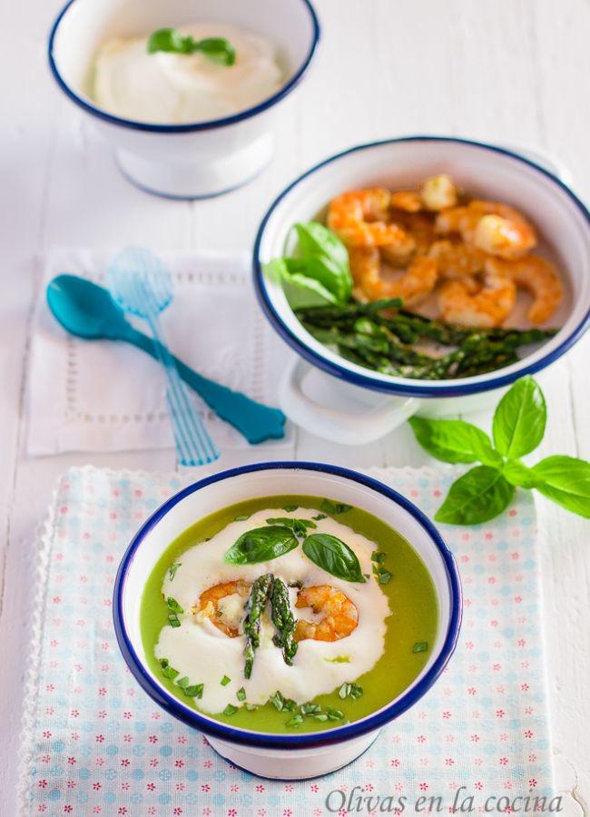 GourmetTv's tweet photo. Paseo por la gastronomía de la red: sopas, cremas y purés ¡Ya está aquí… http://t.co/qOnGoj9Pmq vía @directopaladar http://t.co/z4Uc27GO0O